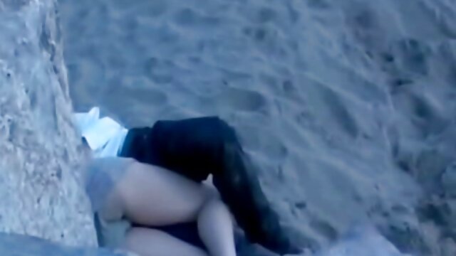 Porno gratuit sans inscription  Voyeur elle porno jeune femme arabe baise cowgirl sur la plage